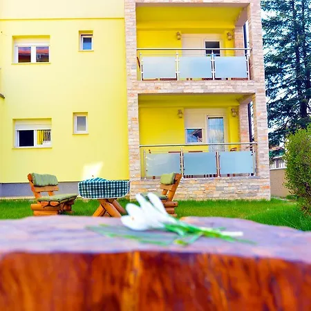 Apartment Mirela *